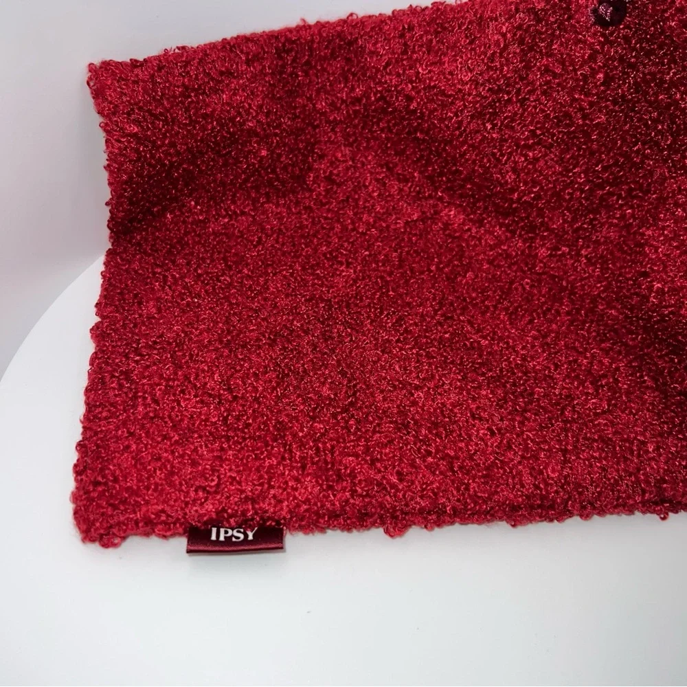 $4 🌸 Red Merlot ~ Fuzzy Makeup Bag ~ Drawstring ~ Ipsy ~ Lined ~ NEW